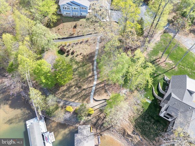 174 VIRGINIA KEY TRL, Union Hall, VA 24176