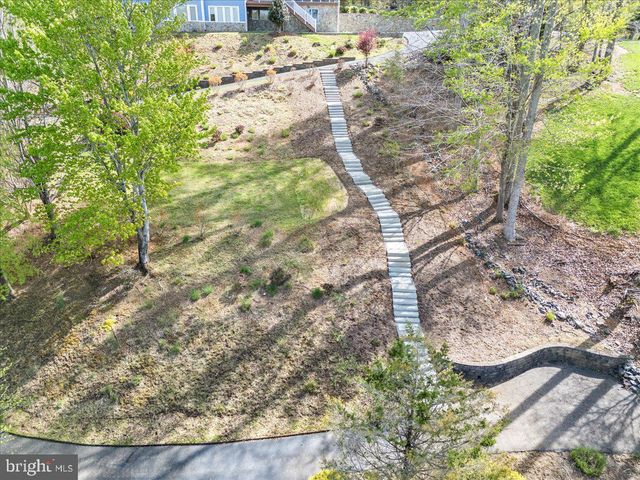 174 VIRGINIA KEY TRL, Union Hall, VA 24176