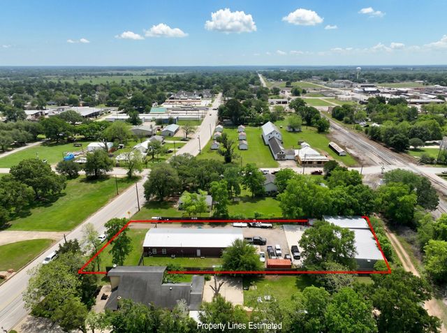 518 Columbus Road, Sealy, TX 77474