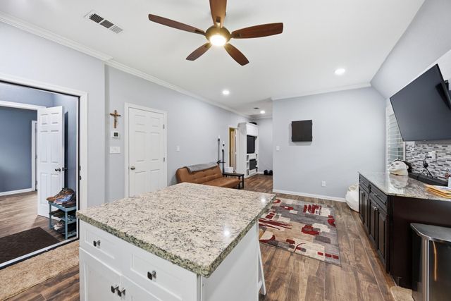 518 Columbus Road, Sealy, TX 77474