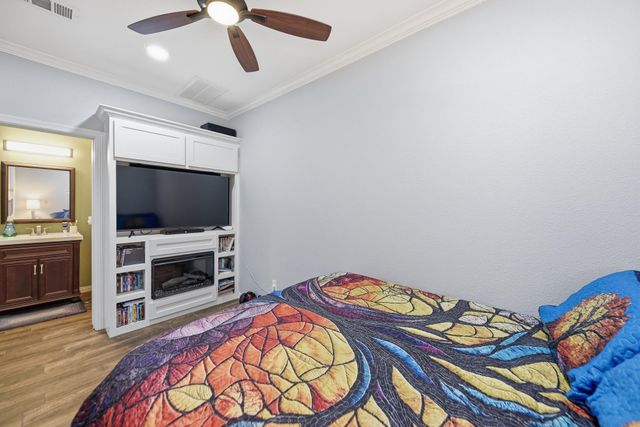 518 Columbus Road, Sealy, TX 77474