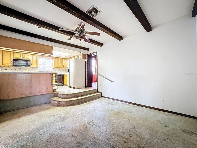 5759 LAKE STREET, Mount Dora, FL 32757