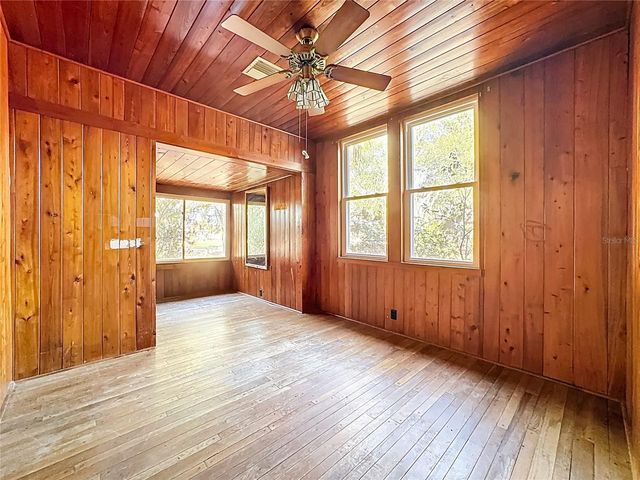 5759 LAKE STREET, Mount Dora, FL 32757