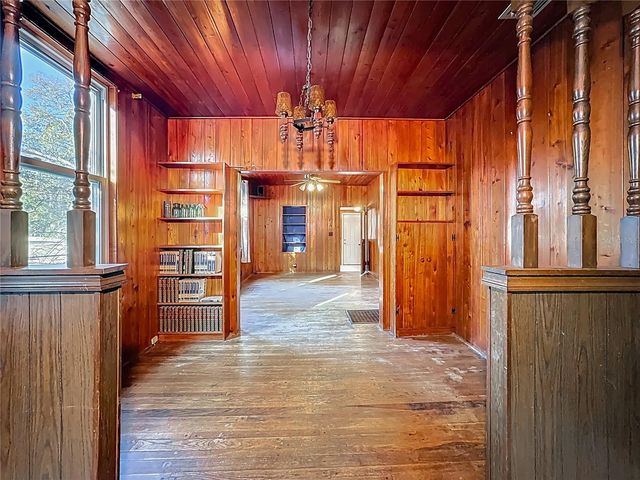 5759 LAKE STREET, Mount Dora, FL 32757