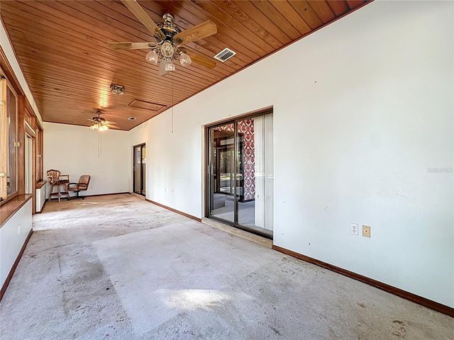 5759 LAKE STREET, Mount Dora, FL 32757