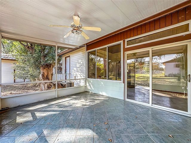 5759 LAKE STREET, Mount Dora, FL 32757