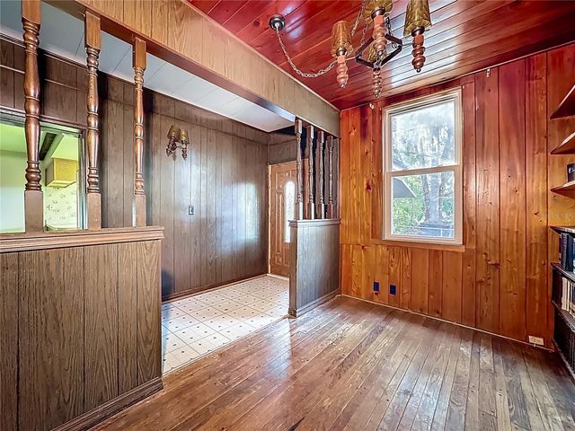 5759 LAKE STREET, Mount Dora, FL 32757