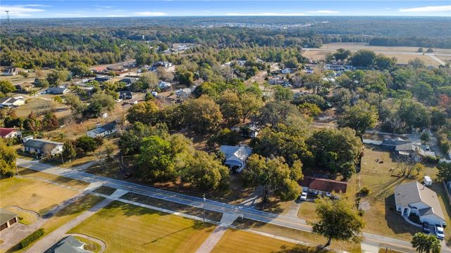 5759 LAKE STREET, Mount Dora, FL 32757