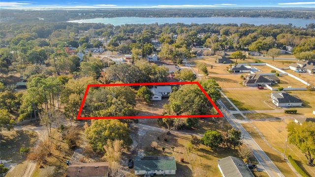 5759 LAKE STREET, Mount Dora, FL 32757