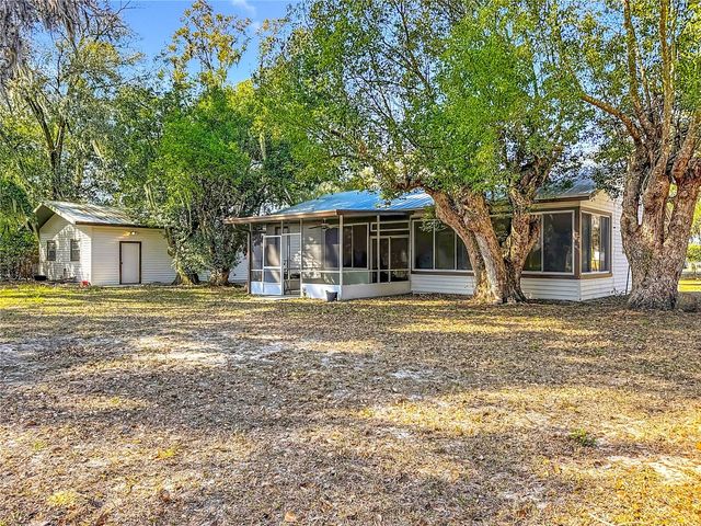 5759 LAKE STREET, Mount Dora, FL 32757