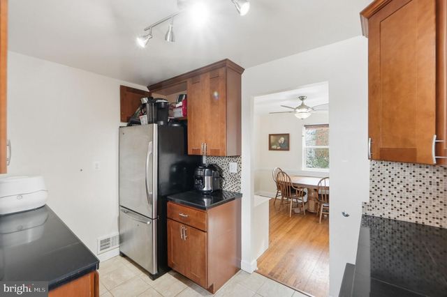 8506 GLENVILLE RD, Takoma Park, MD 20912