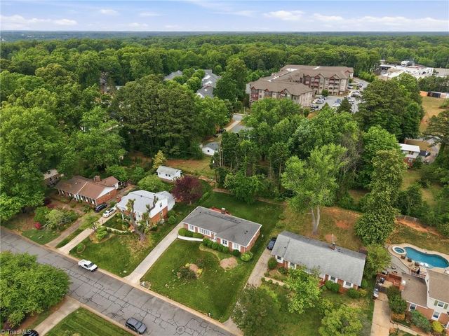 3420 Glouchester Lane, Greensboro, NC 27410