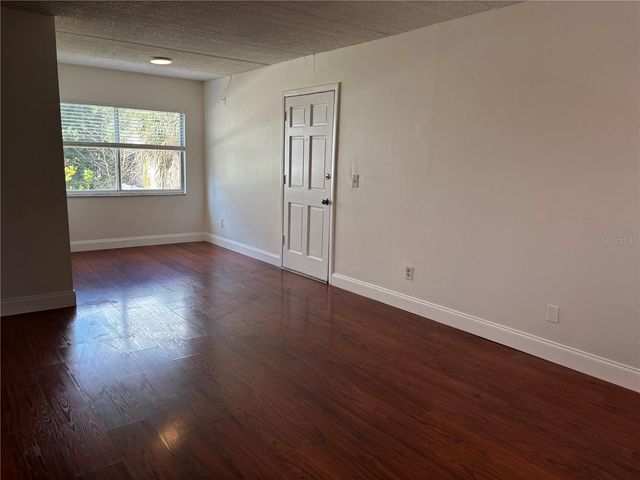 3206 W AZEELE STREET 230, Tampa, FL 33609