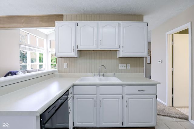 9457 Bridgewater Circle, Indianapolis, IN 46250