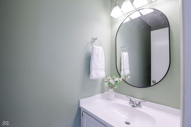 9457 Bridgewater Circle, Indianapolis, IN 46250