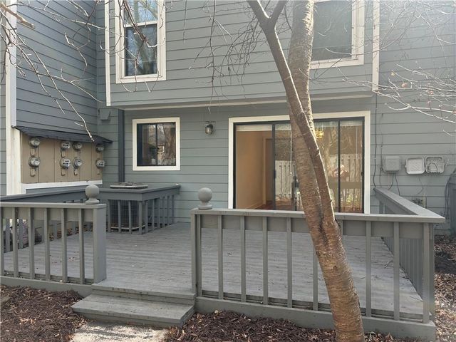 1063 Riverbend Club SE Drive, Atlanta, GA 30339