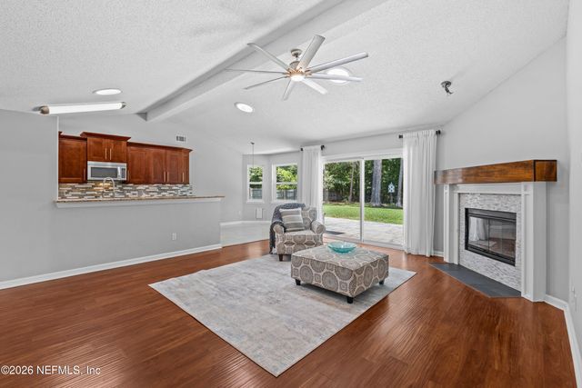 11865 MOUNTAIN ASH Road E, Jacksonville, FL 32223