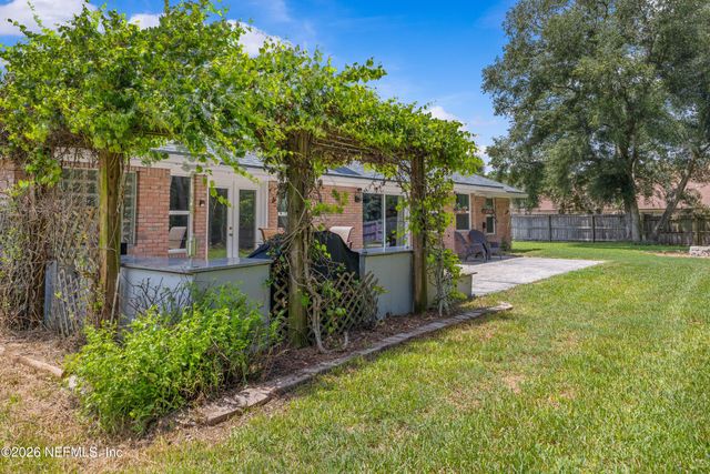 11865 MOUNTAIN ASH Road E, Jacksonville, FL 32223