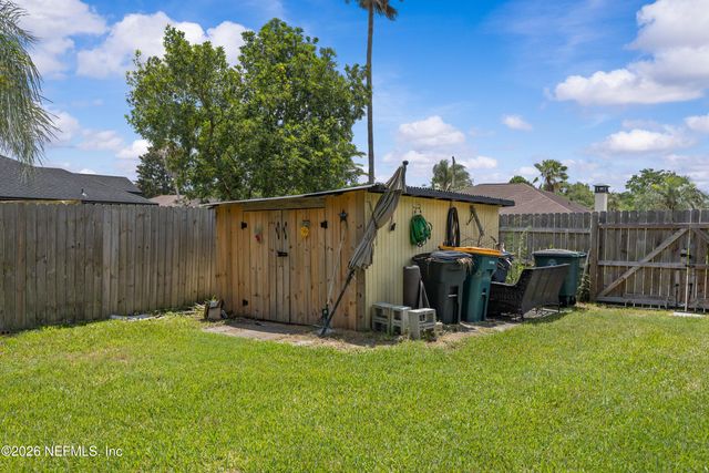 11865 MOUNTAIN ASH Road E, Jacksonville, FL 32223
