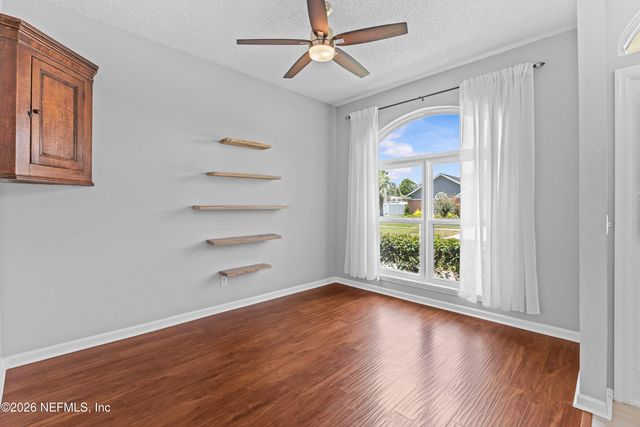 11865 MOUNTAIN ASH Road E, Jacksonville, FL 32223