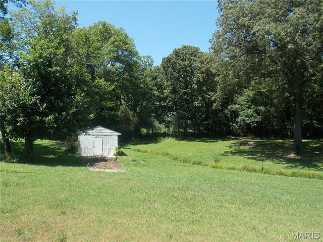 2005 W Spring, Poplar Bluff, MO 63901