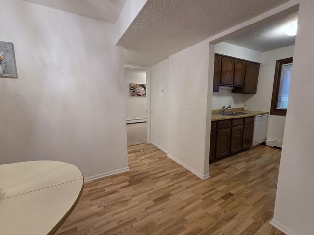 2670 Oxford Street N 204, Roseville, MN 55113