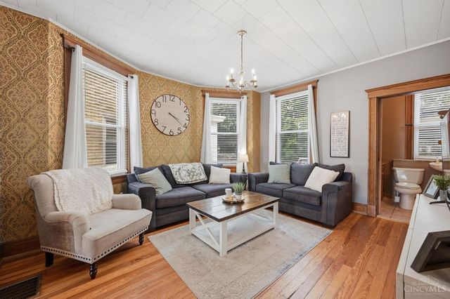 3742 Regent Avenue, Norwood, OH 45212