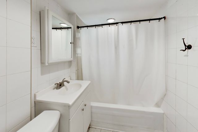 2206 N Kostner Avenue B, Chicago, IL 60639