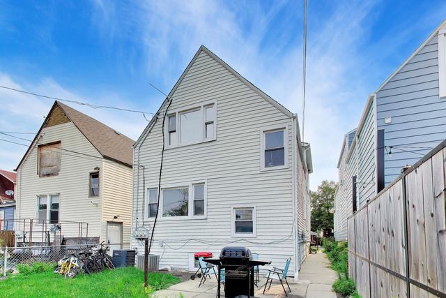 2206 N Kostner Avenue B, Chicago, IL 60639