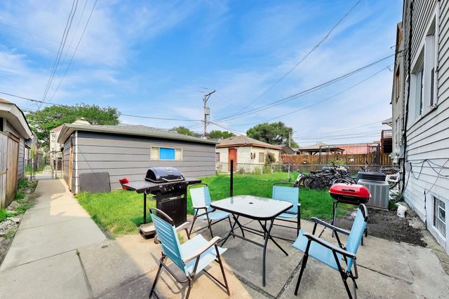 2206 N Kostner Avenue B, Chicago, IL 60639
