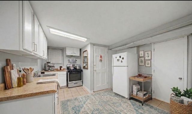 2206 N Kostner Avenue B, Chicago, IL 60639