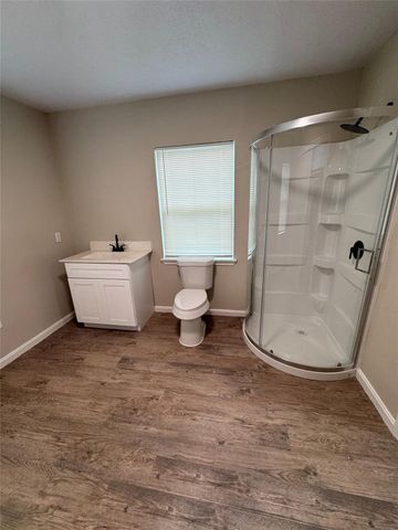 4918 Los Angeles Street, Houston, TX 77026