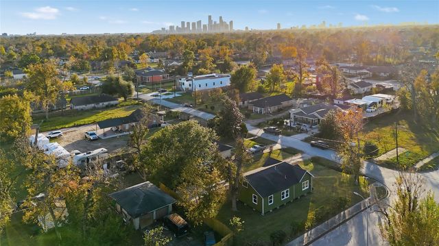 4918 Los Angeles Street, Houston, TX 77026