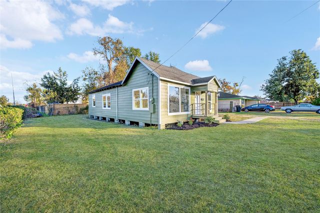 4918 Los Angeles Street, Houston, TX 77026