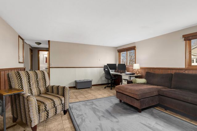 6190 Hillsdale Drive, Mound, MN 55364