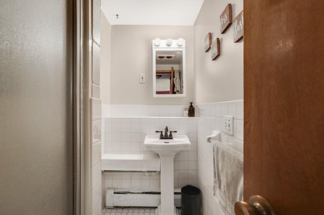 6190 Hillsdale Drive, Mound, MN 55364