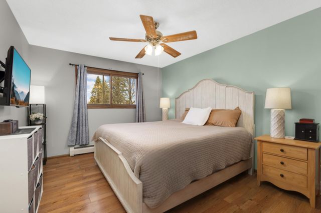 6190 Hillsdale Drive, Mound, MN 55364