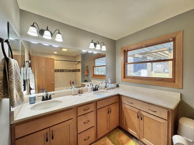 3290 Arroyo ROAD, Brookfield, WI 53045