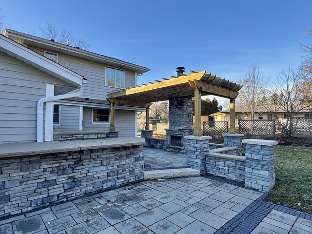 3290 Arroyo ROAD, Brookfield, WI 53045