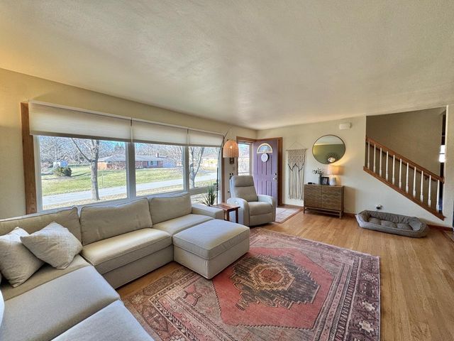 3290 Arroyo ROAD, Brookfield, WI 53045