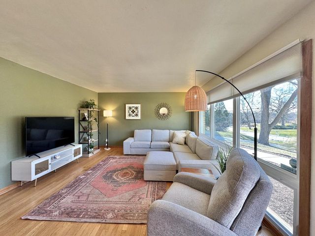 3290 Arroyo ROAD, Brookfield, WI 53045