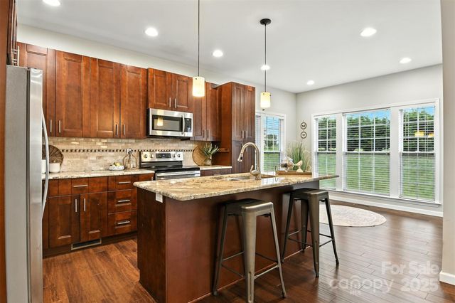 1903 46th Avenue Drive NE, Hickory, NC 28601