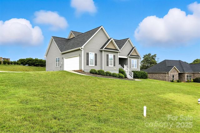 1903 46th Avenue Drive NE, Hickory, NC 28601