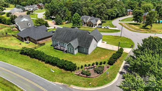 1903 46th Avenue Drive NE, Hickory, NC 28601