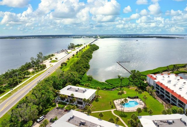 711 MANATEE AVENUE, Holmes Beach, FL 34217