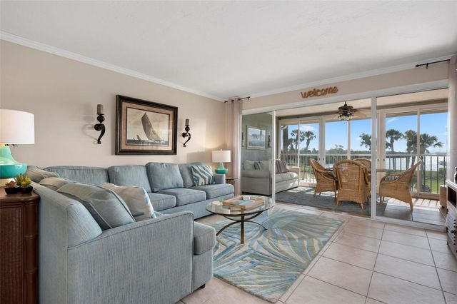 711 MANATEE AVENUE, Holmes Beach, FL 34217