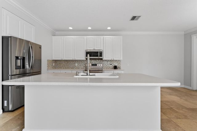 2625 E Community Drive, Jupiter, FL 33458