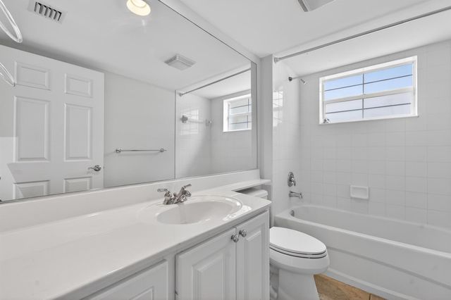 2625 E Community Drive, Jupiter, FL 33458
