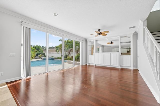 2625 E Community Drive, Jupiter, FL 33458