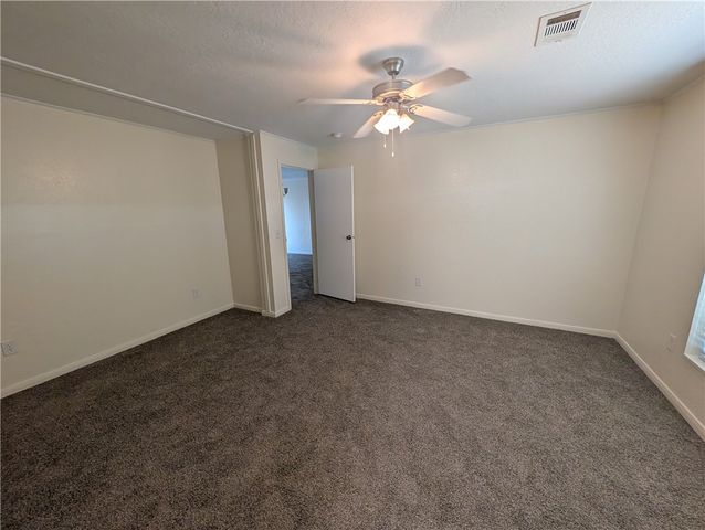 933 Grand View St, Corpus Christi, TX 78418